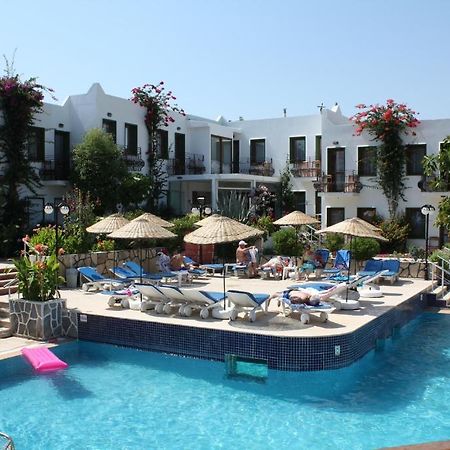 Bronze Hotel Gümbet Esterno foto