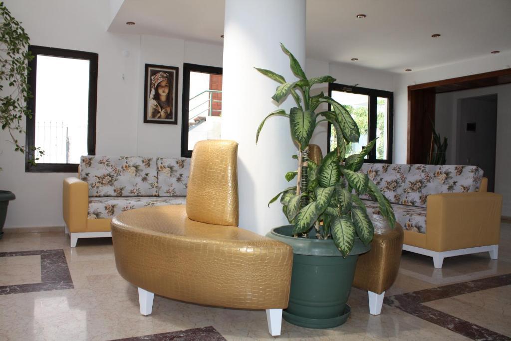 Bronze Hotel Gümbet Esterno foto