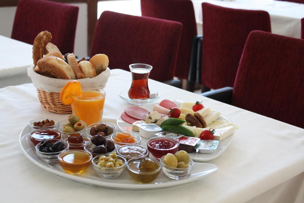 Bronze Hotel Gümbet Esterno foto